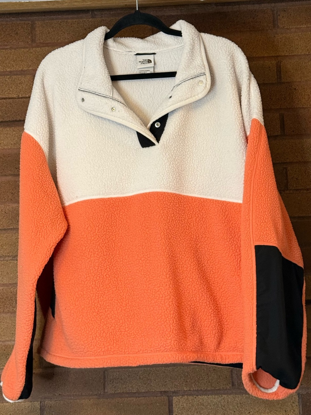 The North Face Colorblock Cragmont 1/4 Snap Up Sherpa Pullover - Cream & Coral